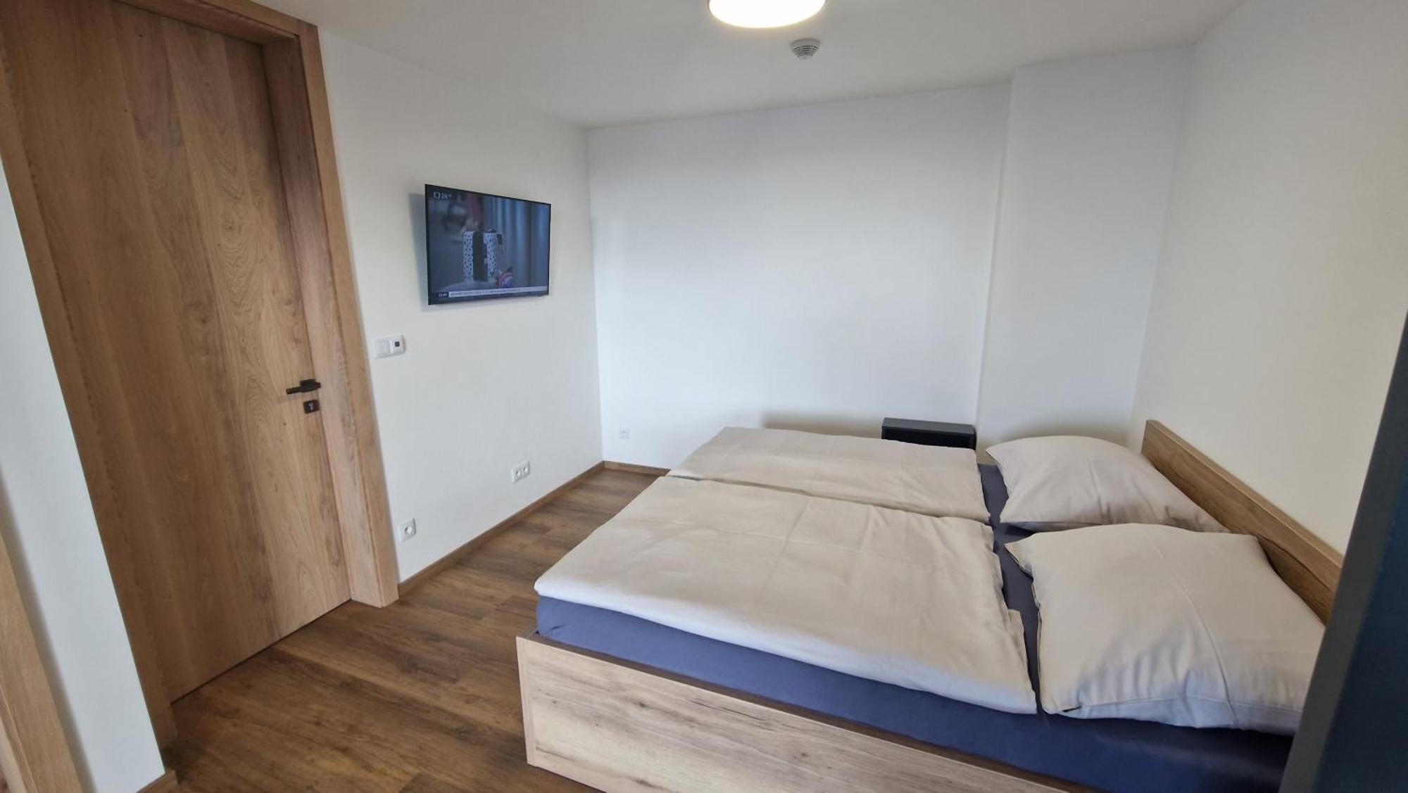 Luxusni Apartmany Certak Vaclavov u Bruntalu Buitenkant foto